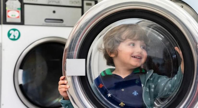 Kukázhatjuk a mosóporokat, ez az új módszer vegyszerek nélkül tisztítja a ruhát