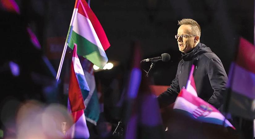 Szijjártó Péter: Ne hagyjuk, hogy Ukrajna döntsön a jövőnkről!