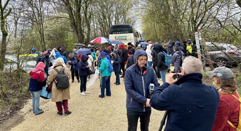 Hatvanpuszta a fotók ismeretében is megdöbbentő
