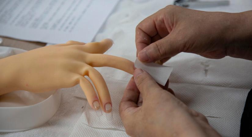 Ijesztő dolgot terjesztenek a műkörmökről: mutatjuk, hogy lehet elkerülni a valódi veszélyt