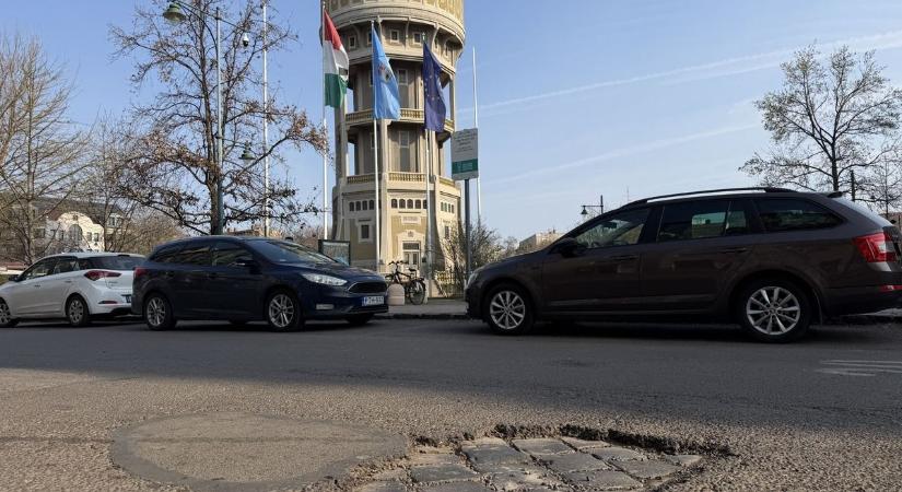 Egy kátyú feltépte a múltat Szegeden, senki sem számított arra, ami alatta volt