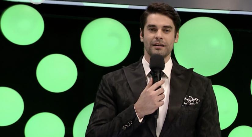 A köztévé műsorvezetője a 444 posztja alatt szólt be Vitályos Eszternek