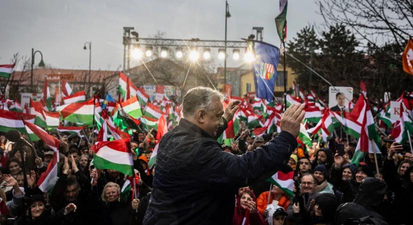 Orbán Viktor kemény üzenetet küldött – magasba a zászlókat!