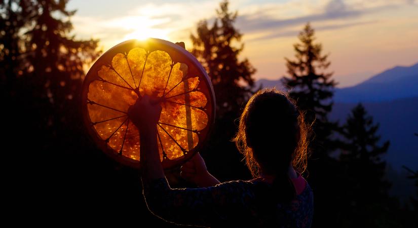 Napi horoszkóp 2026. március 30: a Vénusz a Bika jegyébe lép, ami égi áldást jelez