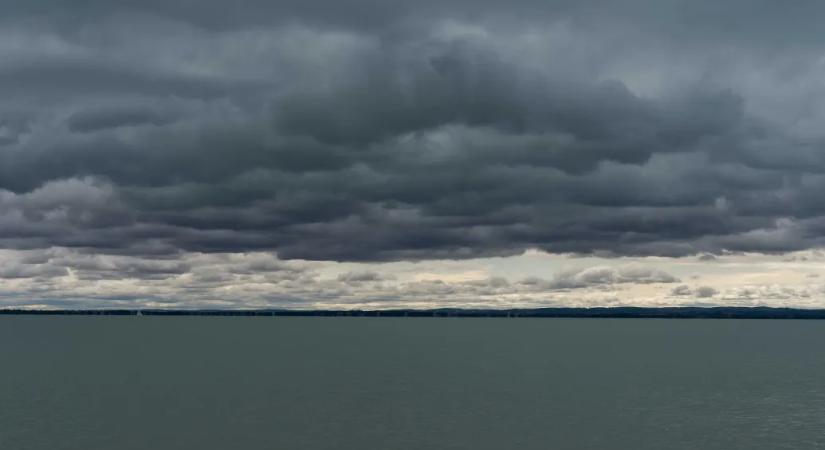 Orkán-erejű, 119 km/h-s széllökést mértek a Balatonnál
