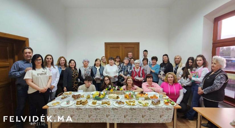 Teltházas húsvétváró a Boschán kastélyban, nagy sikert aratott az első sütiverseny is