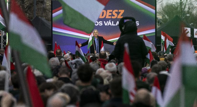 Kohltól Adolfig, Kokótól Malacig: Orbán Viktor két országjárása
