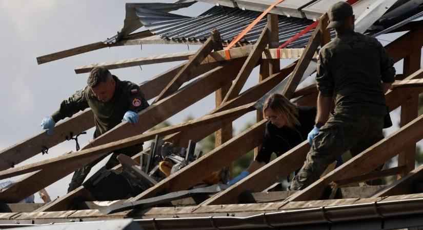 Riadóztat az északi ország, egymás után csapódnak be a drónok, felszállt a Hornet vadászgép is