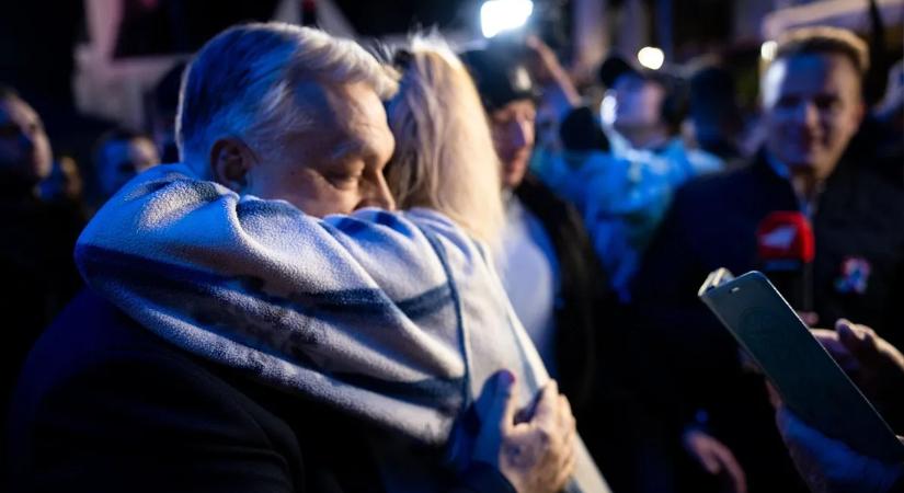 Orbán Viktor: Mindannyiunk jövője és pénze forog kockán