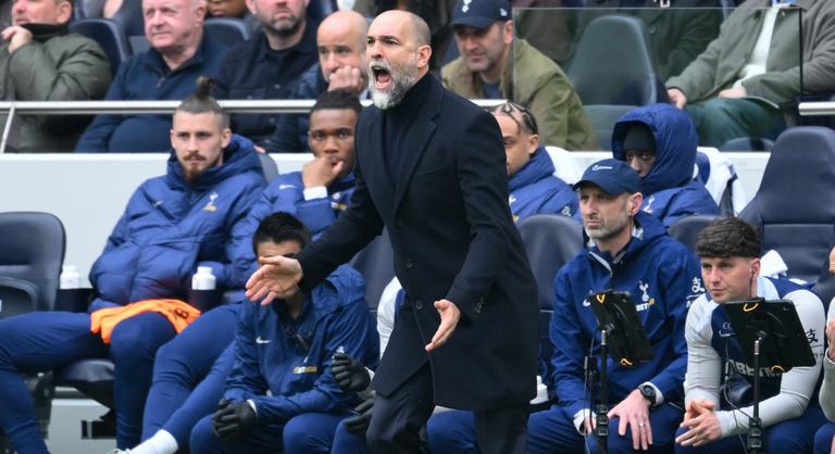 Óriási a baj Londonban, másfél hónap után távozott az edző