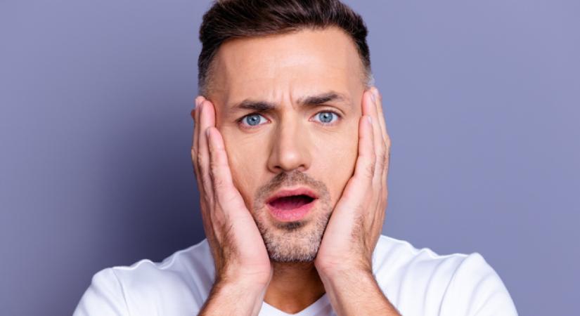 Először azt hitte, egy eltévedt juh: sokkot kapott a férfi, amikor rájött, mi fekszik az út szélén