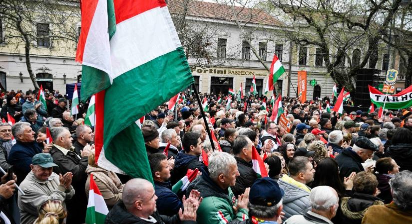 "Azokkal élünk együtt, akikkel akarunk" - erről is beszélt Orbán Viktor, akinek "van még golyója a tárban"