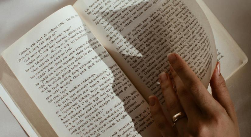 10 könyv, ami annyira izgalmas, hogy egy nap alatt kiolvasod