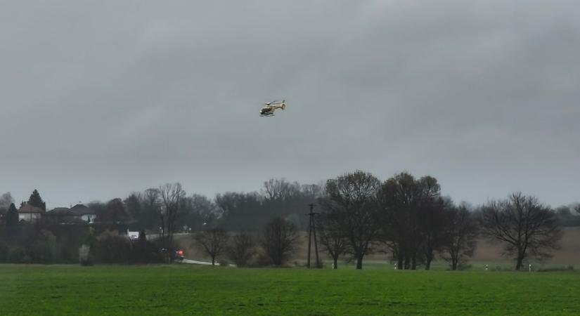 Hatalmas a káosz a tragédia miatt: máshogy járnak a buszok, zsákutcába mennek az autósok (FOTÓ)