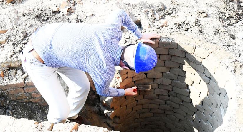 Belenéztek egy elbontott ház alatti mélységbe, és megelevenedett a 16. századi Szolnok – podcast!