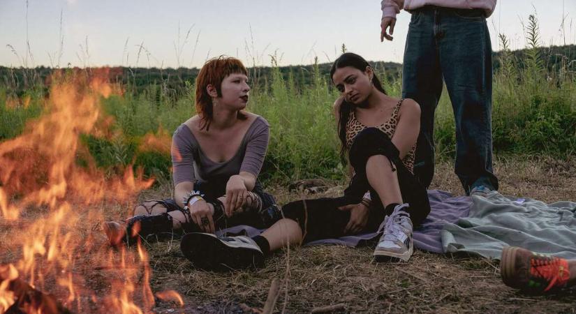 Nehéz jövőt építeni úgy, hogy közben folyton az az érzésed: talán nincs is nagyon mire