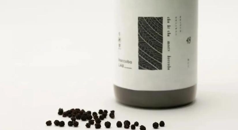 Egy japán cég lepkeürüléket tett a szakéba, és elnevezte Titkos Tavasznak