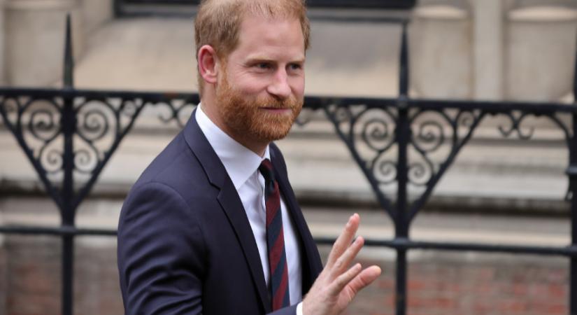 Harry herceg békülne? Bennfentesek állítják, szeretné elvinni a gyerekeit Károly királyhoz