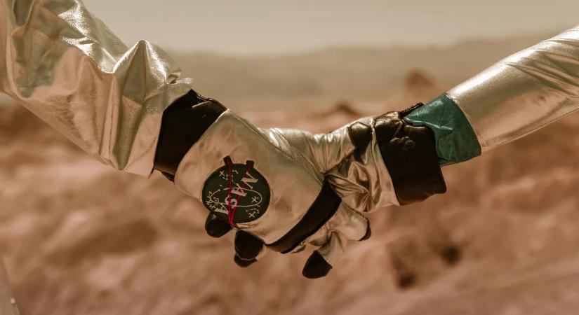 A NASA gyakornoka holdkőzeteket lopott, hogy a barátnőjével aktust folytasson rajtuk