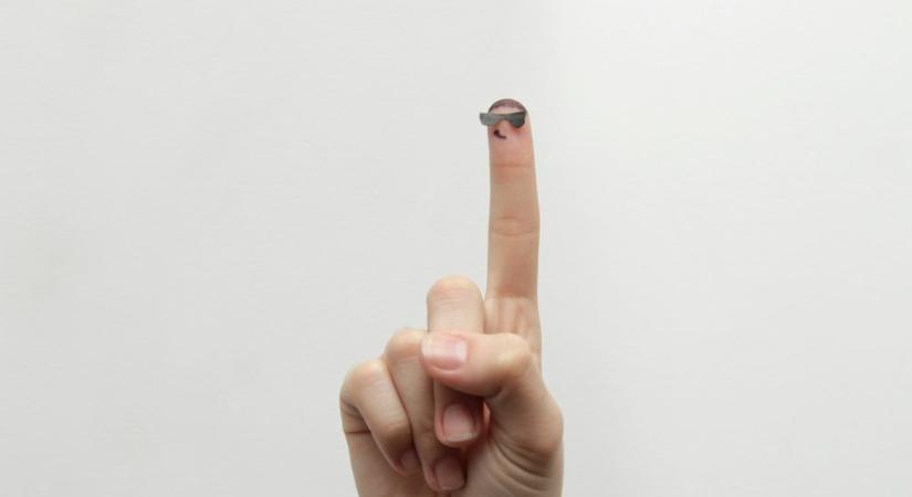 Tényleg ártalmas az ujjropogtatás? Ezt mondja róla a tudomány