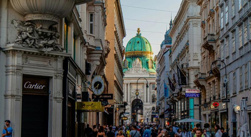 „Soha nem tudnánk ezt az életszínvonalat megteremteni otthon” – hazajönnének-e Ausztriából a magyarok egy kormányváltás esetén?