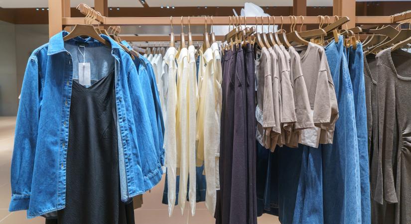 A gazdagok stylistja elárulta: ez az 5 alapdarab minden 40 feletti nőnek kötelező