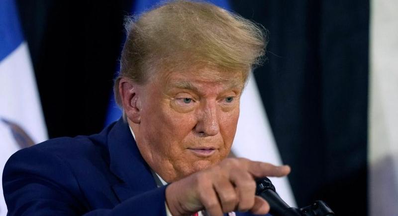 Retteg Európa, Trump átalakítja a NATO-t