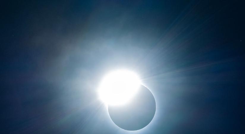Jön az évszázad legdurvább napfogyatkozása: ezt nem akarod kihagyni