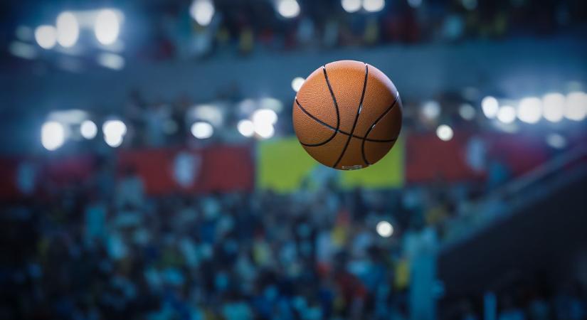 Vádat emeltek a körmendi kosármeccsen balhézó szurkolók ellen