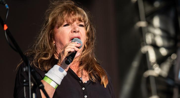 Zalatnay Sarolta évek óta plasztikai sebészhez jár, de az mindig hazaküldi őt