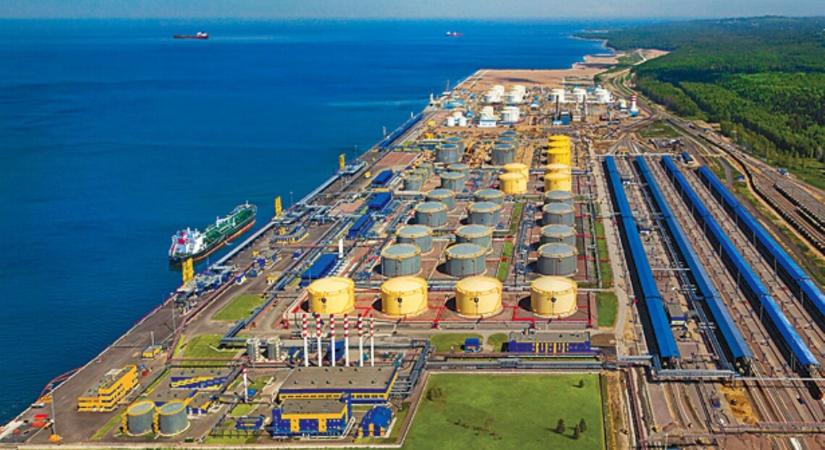 Az SZBU megerősítette az Uszty-Luhában lévő olajterminál elleni támadást a Balti-tengeren