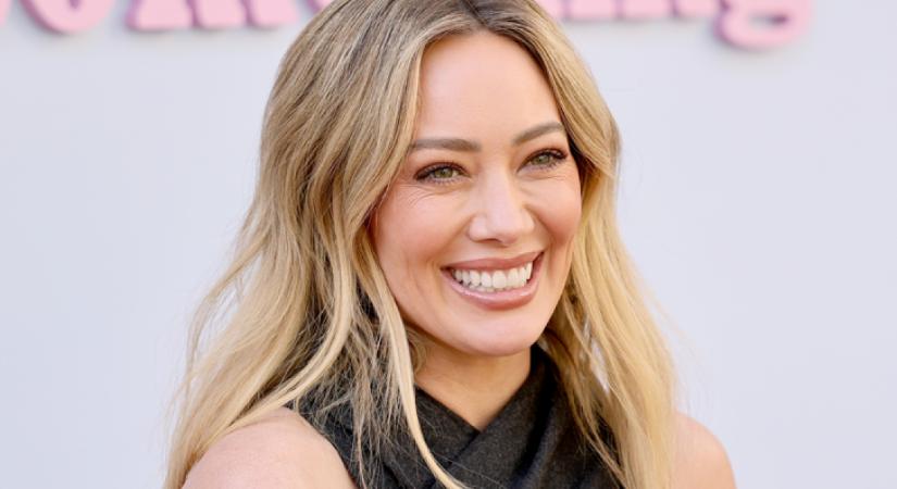 Csalódtak Hilary Duff rajongói: szívből utálta ikonikus filmbeli ruháját a színésznő