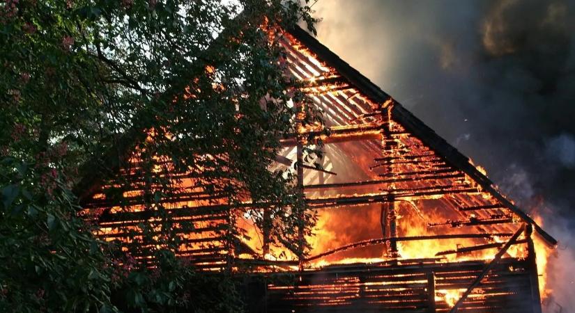 Egy házaspárnak köszönheti életét egy anya és kisbabája, akik túlélték a pusztító tüzet