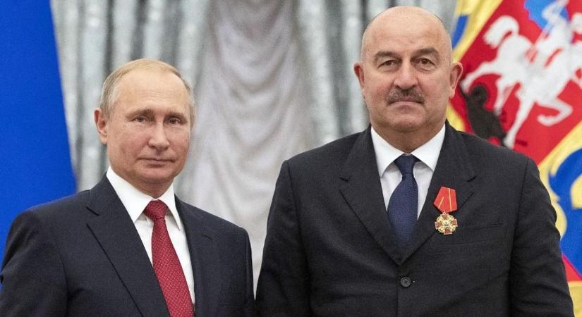 „Vlagyimir Putyin titkára teljesen kétségbe volt esve” – meghívták a Kremlbe a volt Fradi-edzőt, de volt egy feltétele