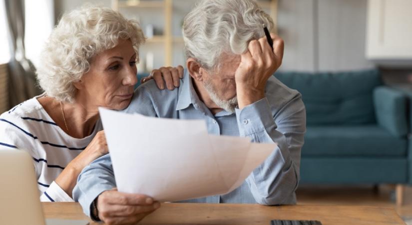 Nagyon rossz hírt kaptak a nyugdíjasok: sokkal kevesebb pénz maradhat a zsebükben, mint amennyire számítottak