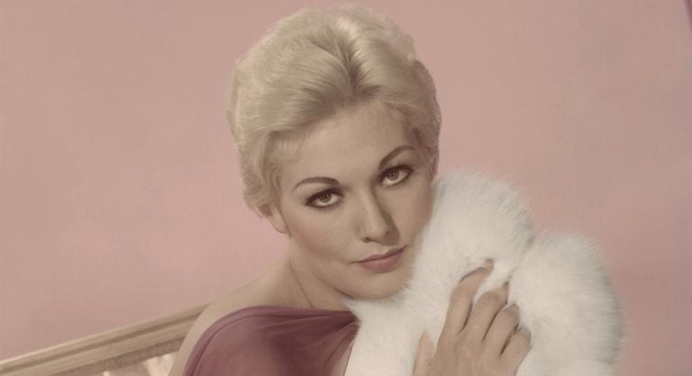 Kim Novak szerint Sydney Sweeney teljesen alkalmatlan arra, hogy őt alakítsa