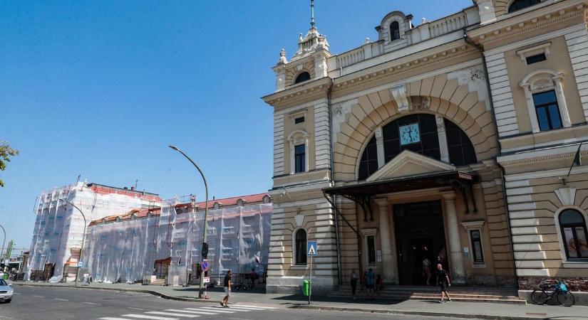 Ezért állt le teljesen a forgalom a szombathelyi vasútállomáson