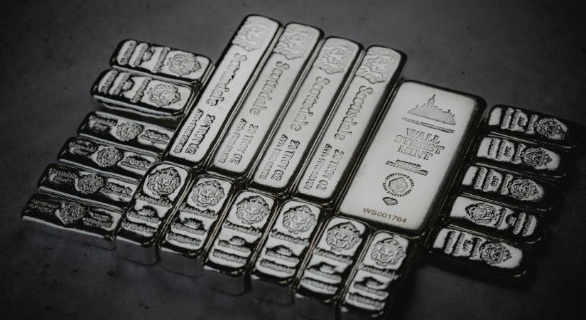 Az ezüst árfolyama visszapattant, elemzők eltérően látják a folytatást