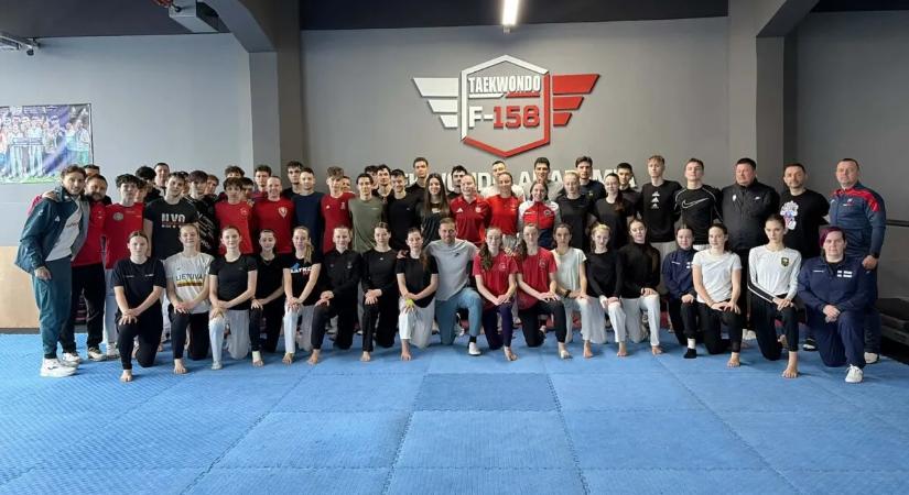 Tizenegy ország tekvandósai készültek Budapesten