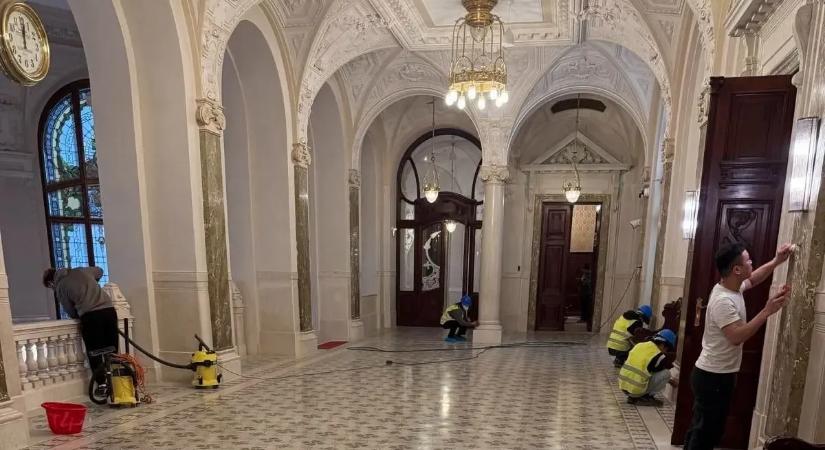 Több mint 4 ezer hibát találtak a méregdrágán felújított MNB-székházon