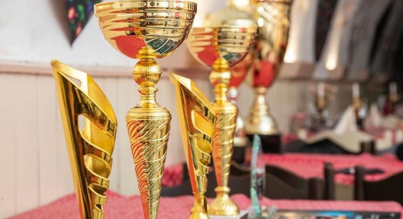 Megindult a hajrá, még ma szavazhatnak a kedvenceikre