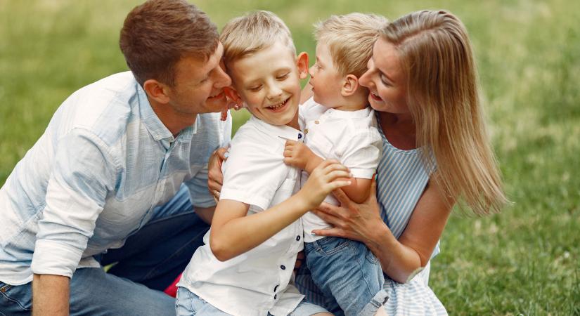 KINCS: A magyar családok a veszélyek korában is előre tudtak lépni