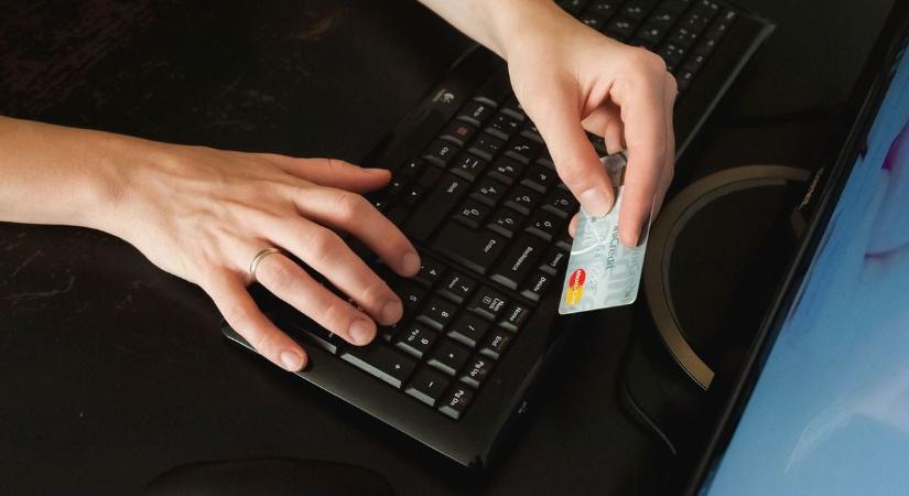 Hihetetlen módszerekkel verte át a sértetteket a zsaroló Borsodban, több ezer eurót kért