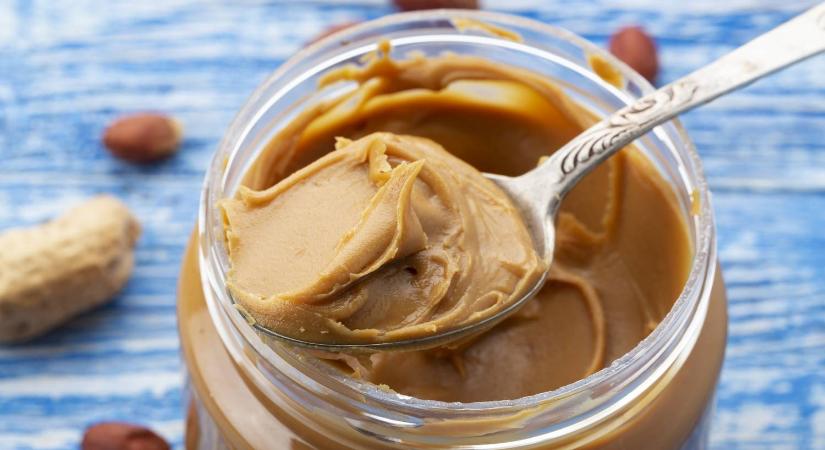 Dietetikusok szerint ez történik a testtel, ha mindennap eszünk mogyoróvajat