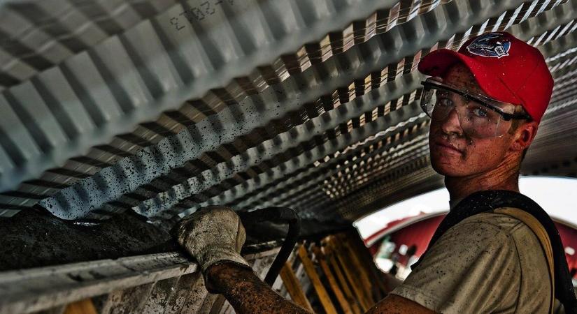 160 filippínó hegesztő érkezhet Magyarországra