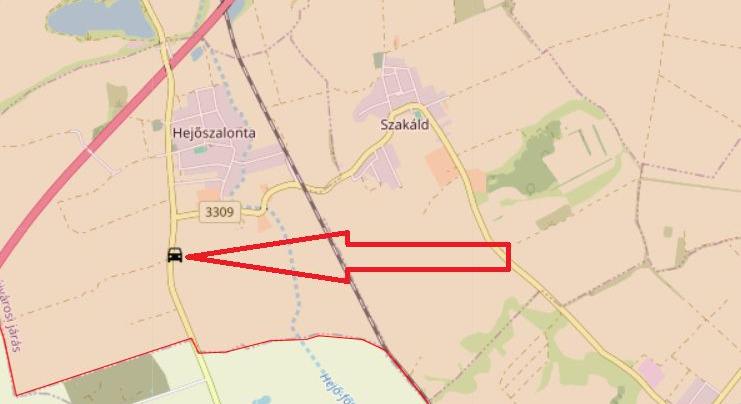 Tetejére borult egy autó Hejőszalontánál