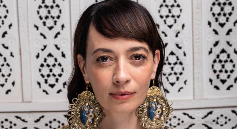 „Remélem, egy olyan világ vár ránk, ahol nem legyintenek egy gyermekre sem” – Farkasházi Réka vallomása csontig hatol