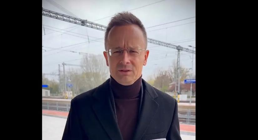Szijjártó Péter: kiderült, hogy Tisza Párt rögtön eltörölné a rezsicsökkentést és a védett üzemanyagárakat