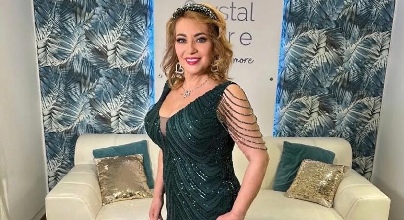 „Istennő” - Brutális kebleket villantott Kiszel Tünde