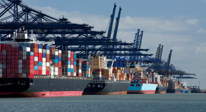 Még pluszban vagyunk, de már csökken a külkereskedelmi többletünk